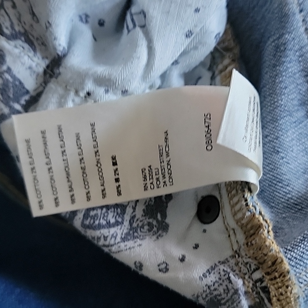 Pilcro Blue Jeans with Artistic Patches Anthropologie Slim Boyfriend Pants 26 - Picture 7 of 7